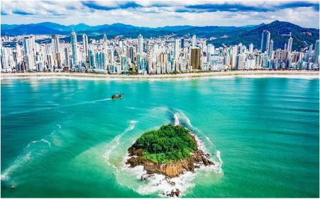 conheca-as-melhores-praias-de-balneario-camboriu.jpg